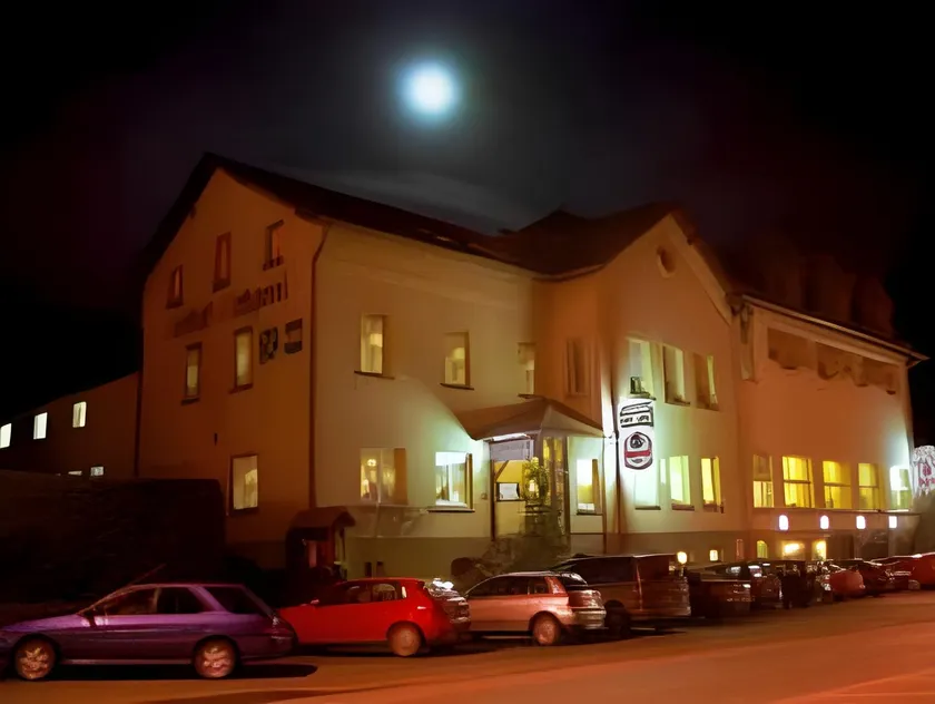 Gasthof-Hotel Harth - Image 1