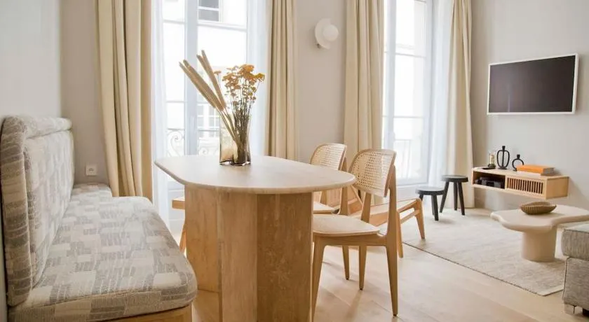 Margot - Luxury 2BR Mouffetard Historic Heights - Image 1