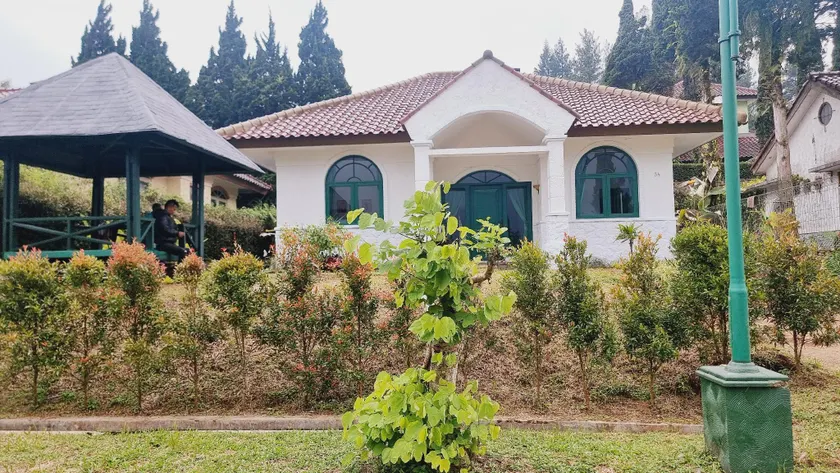 Villa ChavaMinerva Aprila Ciater with Private Pool - Image 1