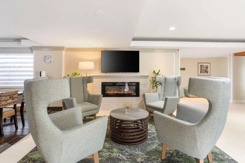 BEST WESTERN GLENVIEW -CHICAGOLAND INN AND SUITES - Image 1