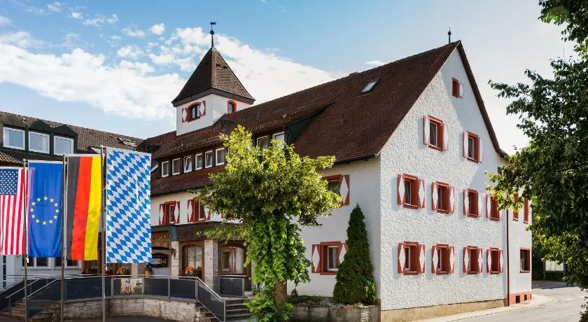 Wirtshaus & Hotel Goldener Greif - Image 1