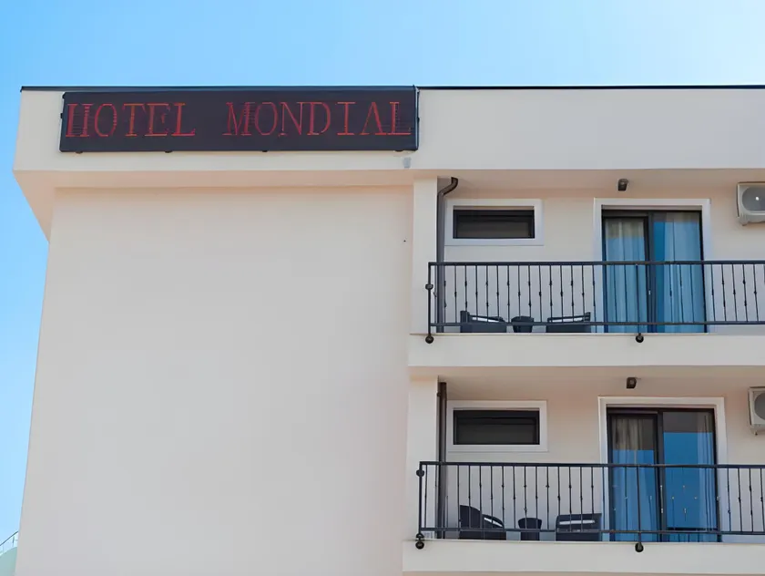 Hotel Mondial - Eforie Nord - Image 1