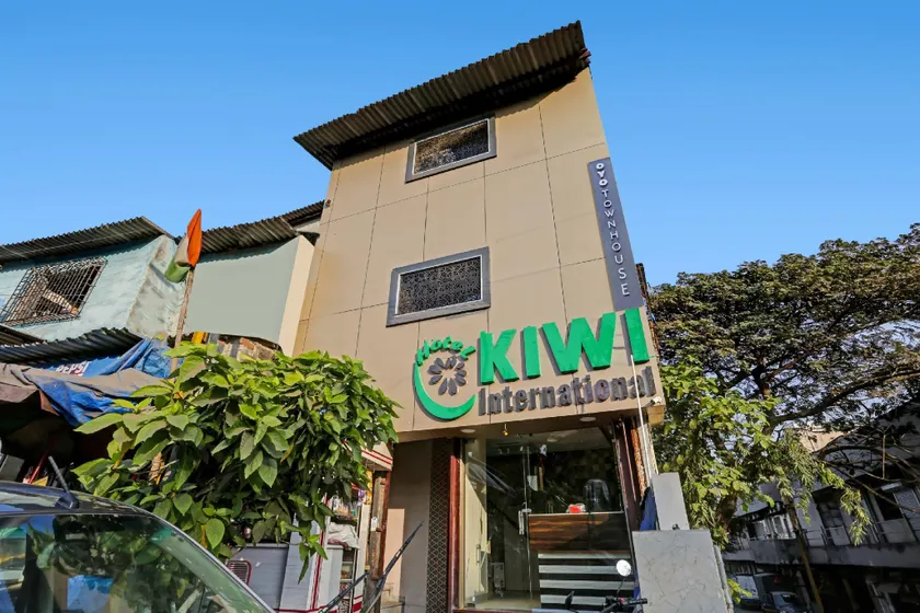 Hotel O Kiwi International - Image 1