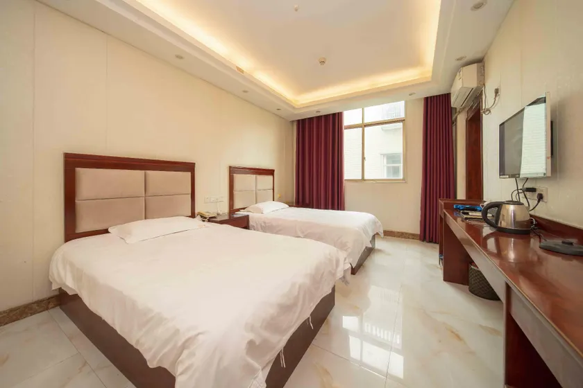 Hongzhou Business Hotel (Xingan County Gymnasium Branch) - Image 1