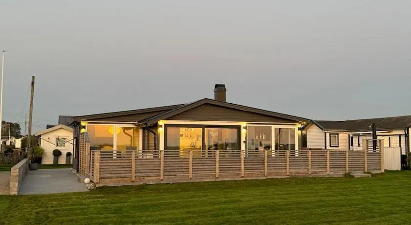 Apelvy Panorama Havsutsikt & Strandnära - Image 1