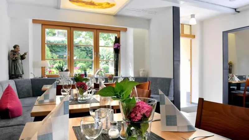 Hotel Restaurant Onkel-Otto - Image 1