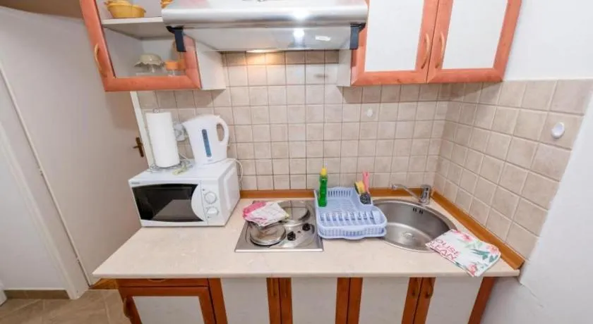 Apartments Scerbe Gordana & Miljenko Rab - Studio Apartment with Terrace 4 - Image 1