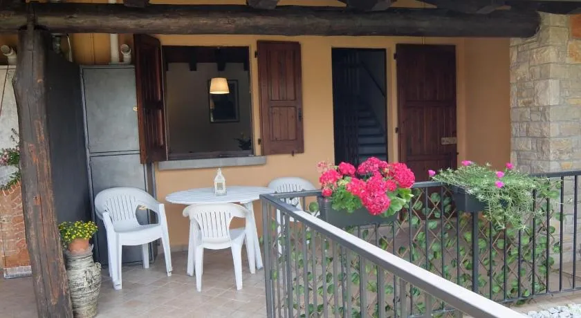 Oxy Holiday Home - Image 1