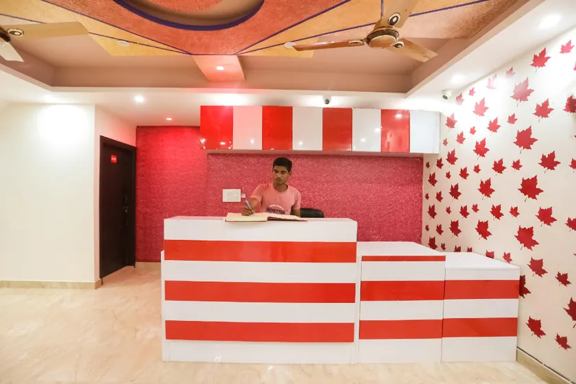 Hotel O BD Palace - Image 1