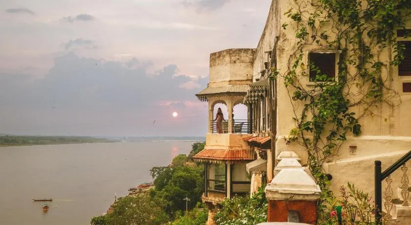 Ahilya Fort - Image 1