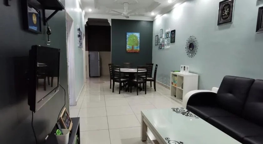 DF ZaheenulFitri Homestay (Muslim Homestay) - Image 1