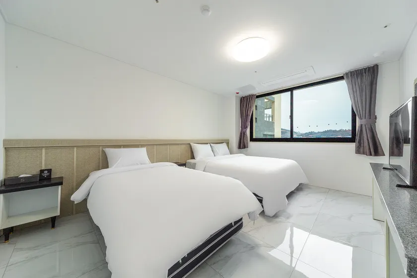 Yeosu Hotel (SOO) - Image 1