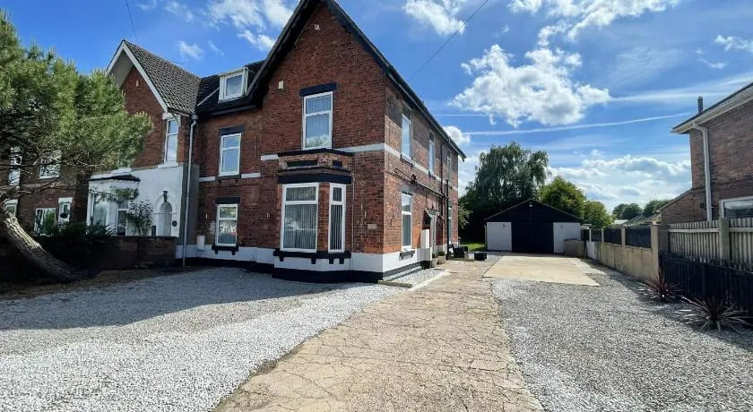 Winwood House - Image 1