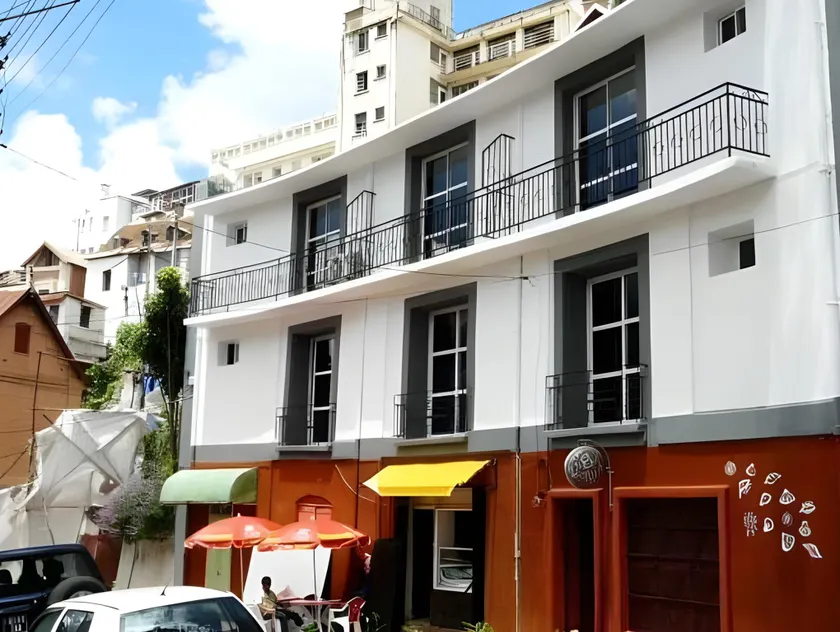 Hôtel Restaurant La Ribaudière - Image 1