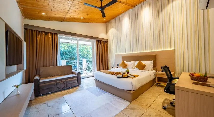 Leafy Lush Resort and Spa - Image 1