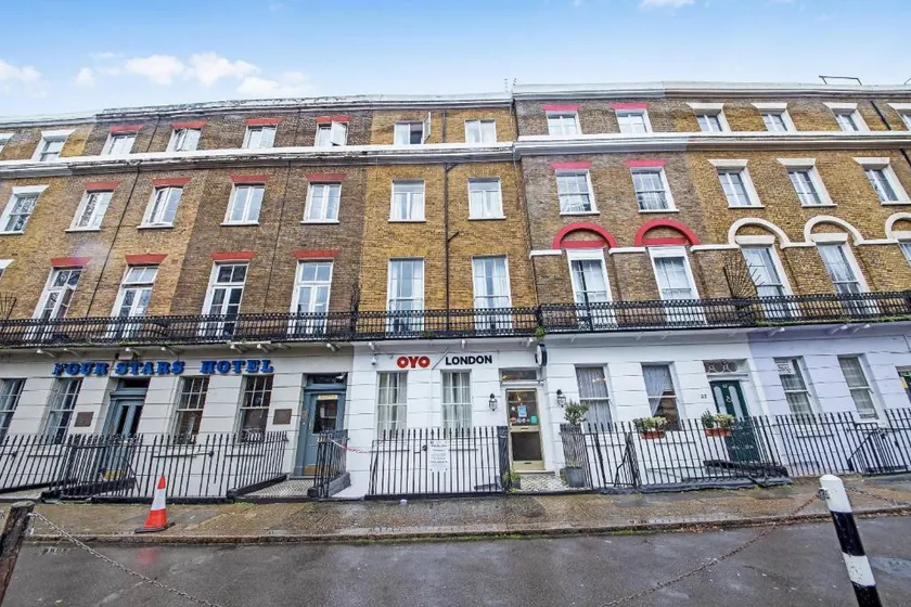 OYO Townhouse 30 Sussex Hotel, London Paddington - Image 1