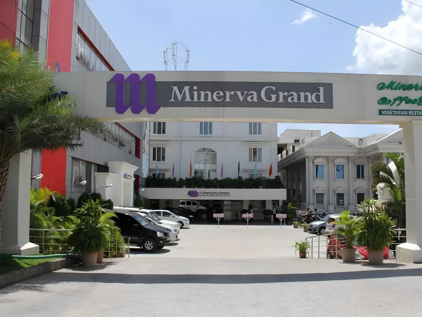 Minerva Grand Hotel - Image 1