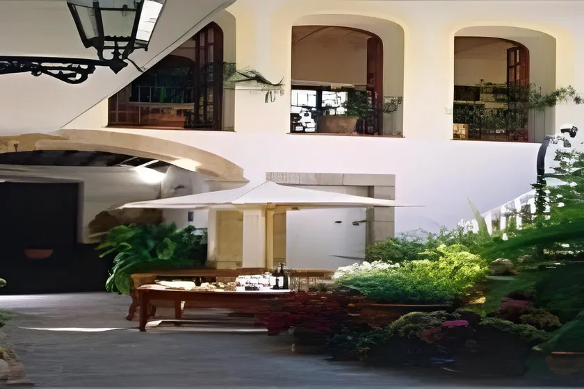Hotel Can Roses - Image 1