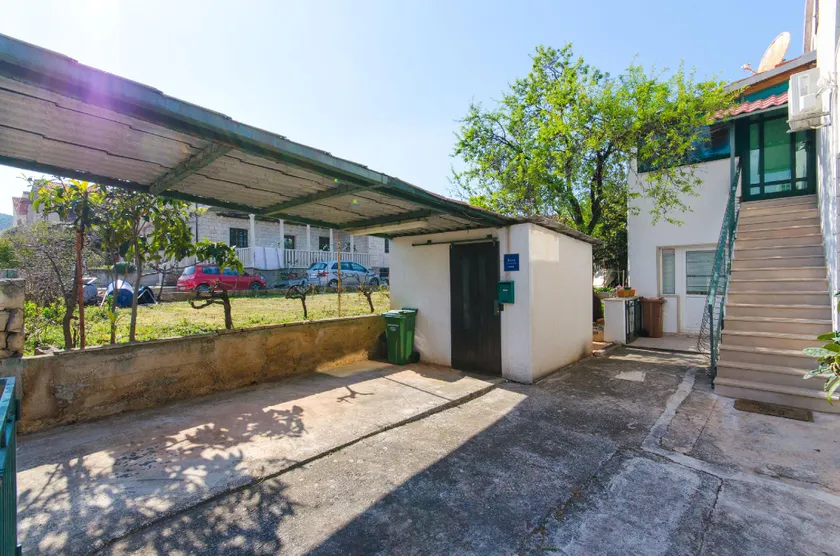Apartment Rina - Image 1