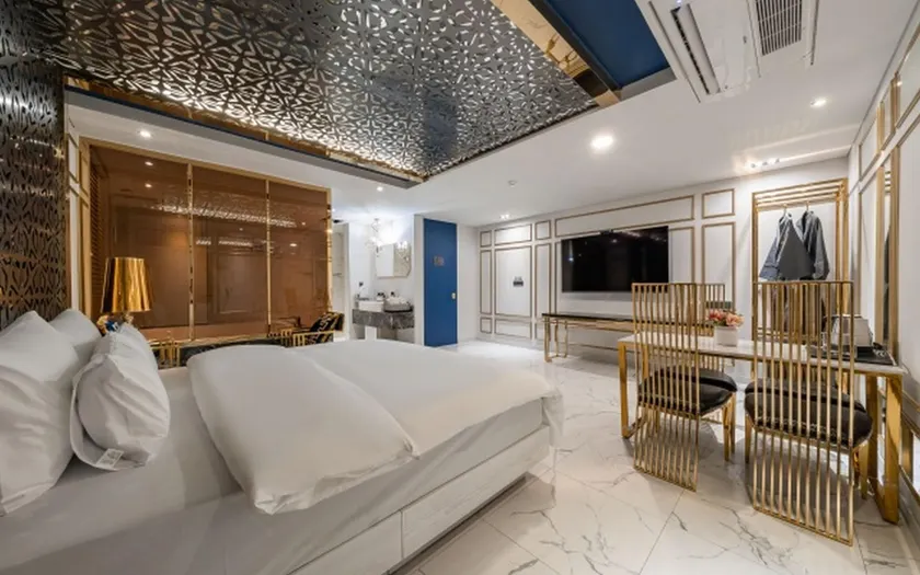 Hotel Cullinan Yeoksam - Image 1