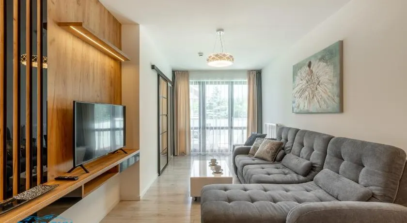 Apartamenty BlueSky - Karkonoska, balkon, widok na góry, blisko Świątyni Wang, Ski Arena i szlaków na Śnieżkę, spokojna okolica - Image 1