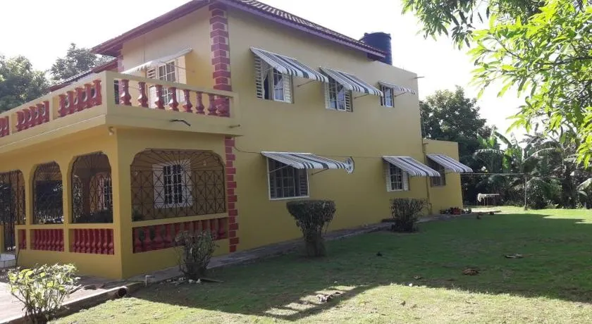 Griffiths Guest House - Image 1