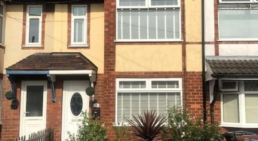 Two bedroom terrace house with parking - Image 1