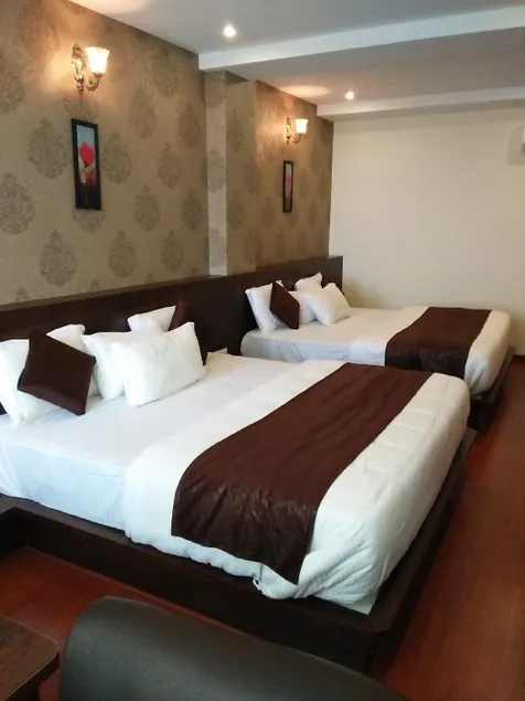 Hotel Samanvi International - Image 1