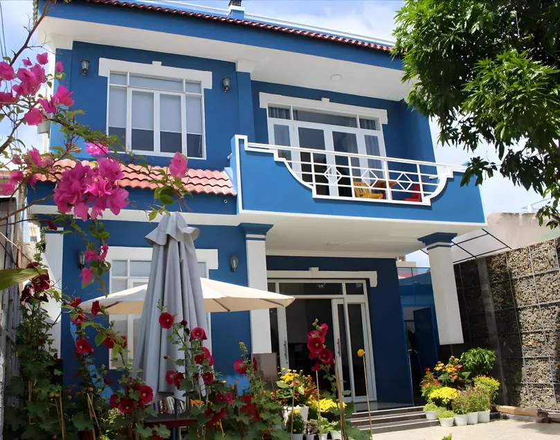 Lighthouse Boutique Hotel - Image 1