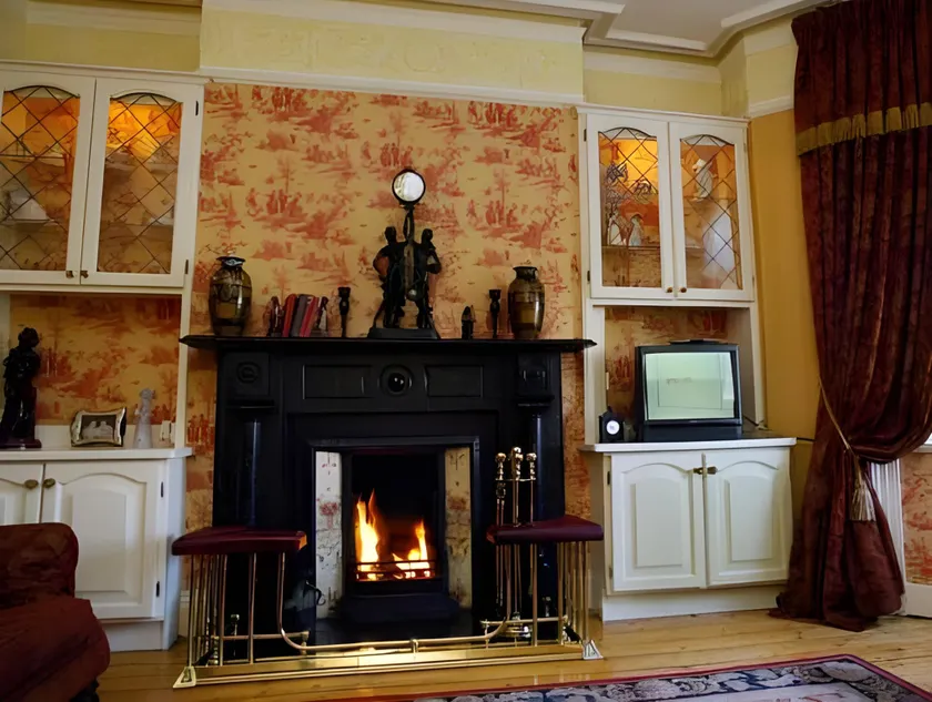 Shandon Bells Guest House - Image 1