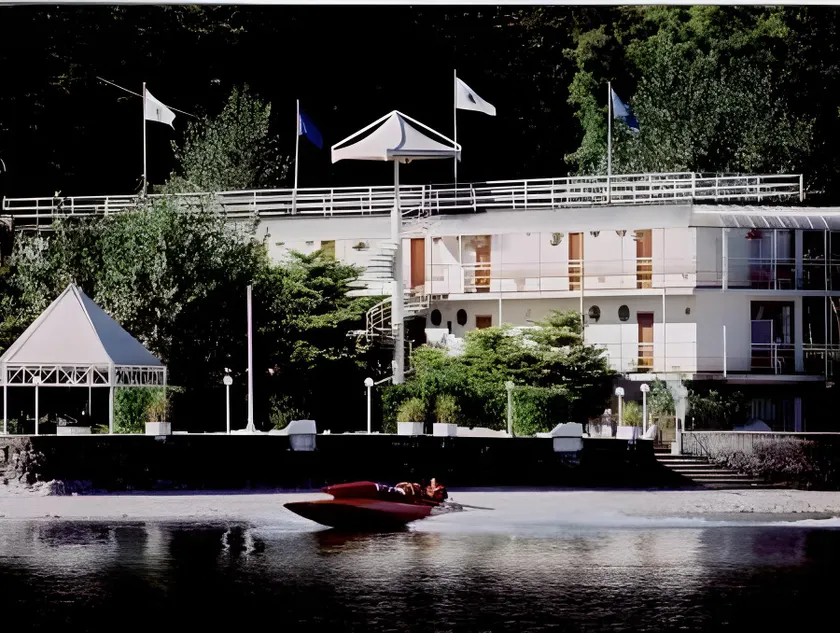 Hotel Nautilus - Image 1