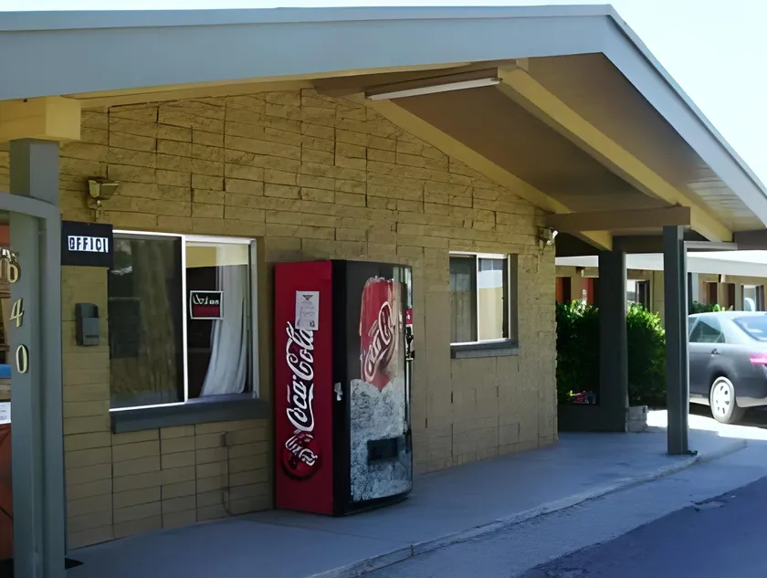 Fireside Inn - Image 1