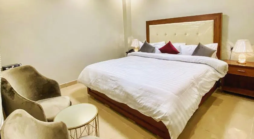 Grand Luxury Hotel Multan - Image 1