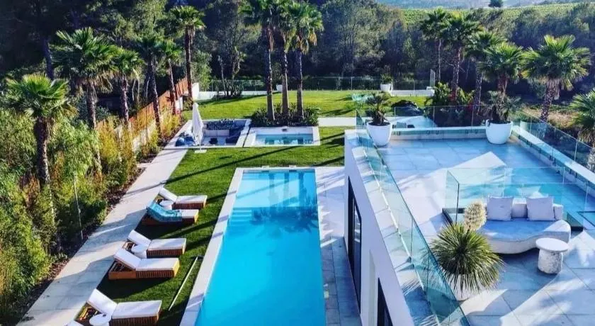 Contemporary villa near Sitges Hills - Image 1