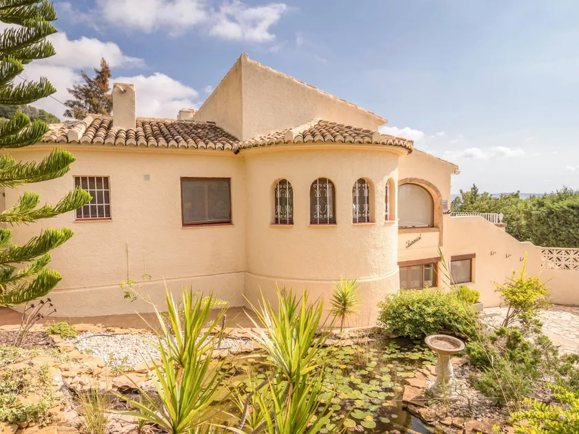 Charming Villa in Javea Spain with Swimming Pool - Image 1