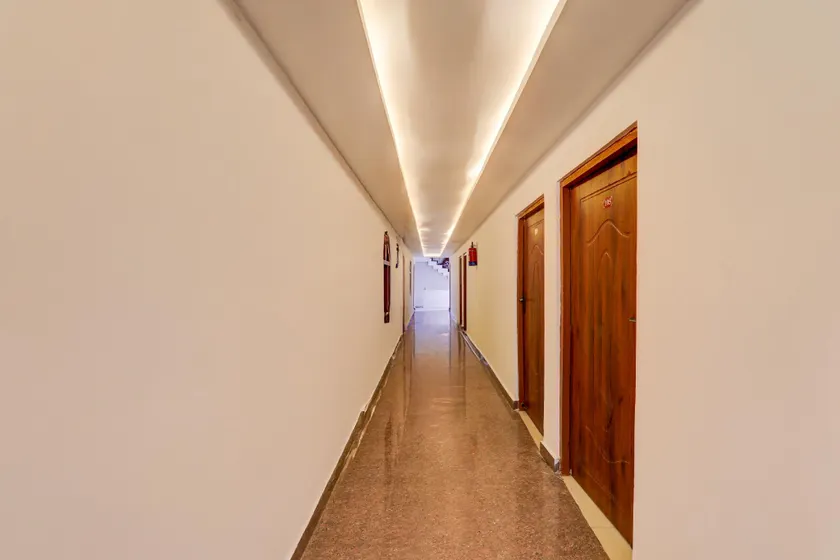 HOTEL O YASH RAJ PALACE - Image 1