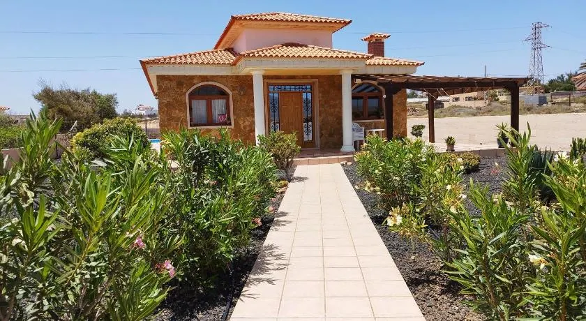 Villa Casa Del Sol 3 Bedrooms With Private Solar Covered Pool 12m x 6m WiFi  - Image 1