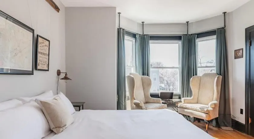 Industrial Loft Offers Historic Feel with Modern Amenities 3BR & 2BA #DCottage - Image 1