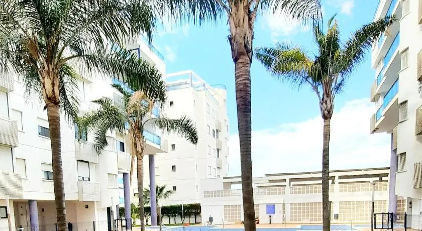Sunny Apartment - Image 1