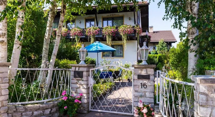 Ferienwohnungen Birkenhof Apartments - Image 1