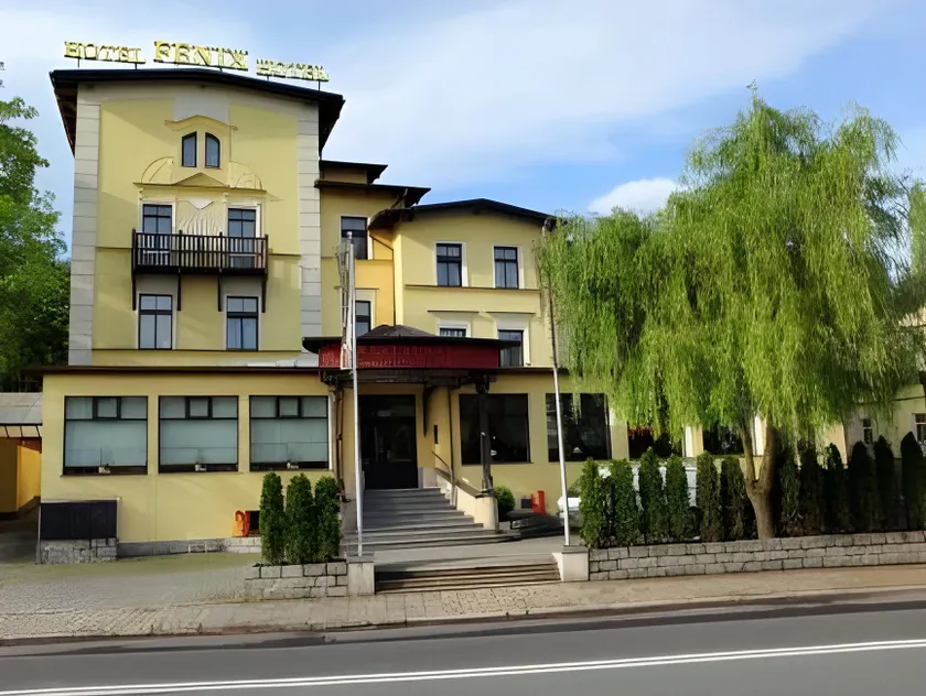 Hotel Fenix - Image 1