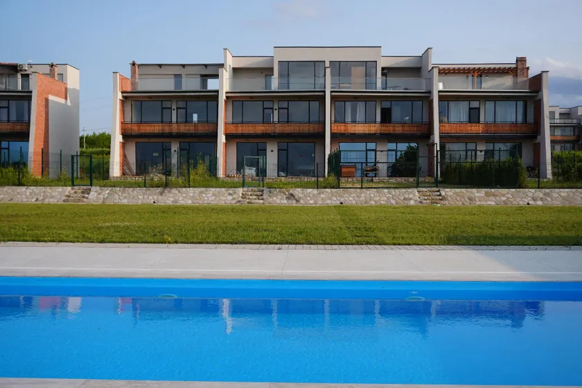 Luxury Villas in Alazani Valley Residence - Image 1
