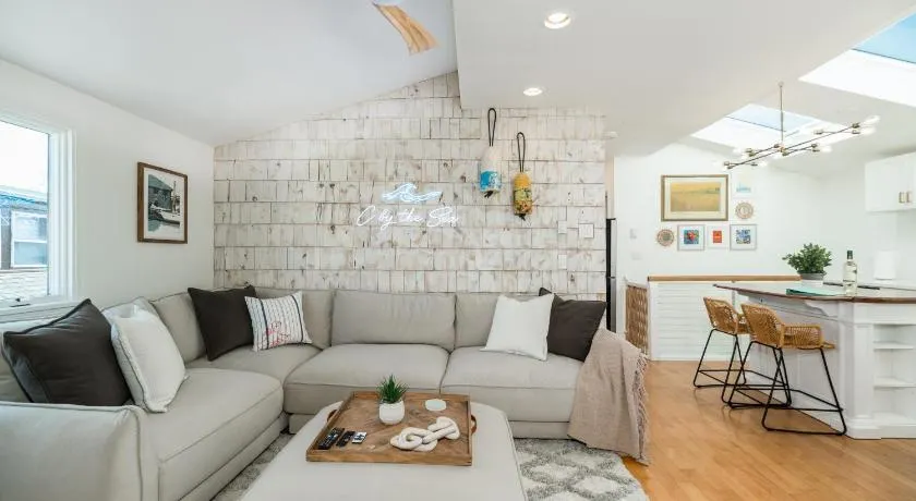 CbytheSea - Ocean View Penthouse - Image 1