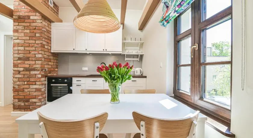Villa Allegra Apartamenty z ogrodem i salą zabaw ,darmowy parking i leżaki, 5minut do morza - Image 1