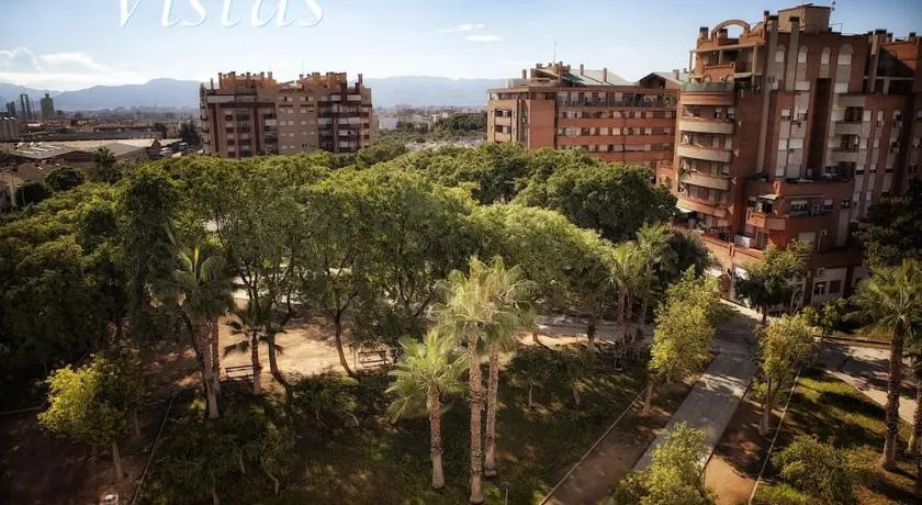 Piso ideal con WIFI Parking y Desayuno - Image 1