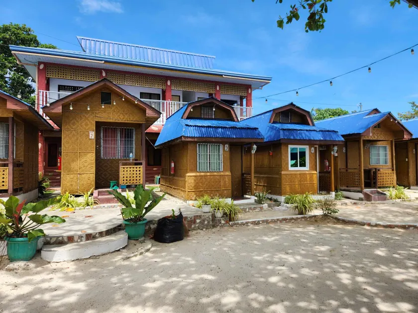 Little Miami Beach Resort - Image 1