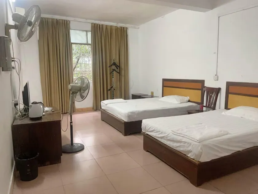 Jiqing Hotel (North Second Road Branch) - Image 1