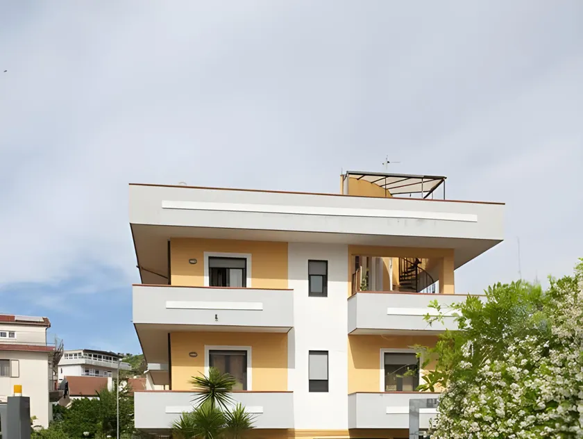 Marlè - Image 1