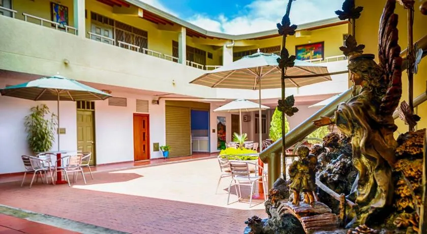 Hotel Primavera - Image 1