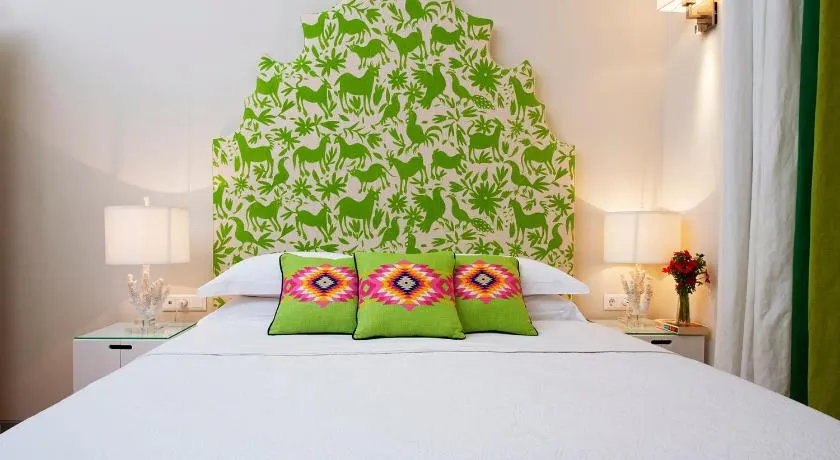 Acropolis TownHouseCo Suites - Image 1